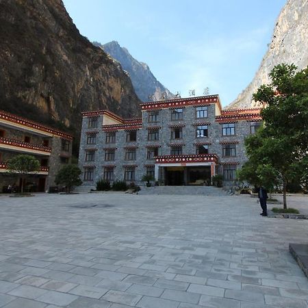 Shangri-La Balagezong Shuizhuang Hotel 外观 照片